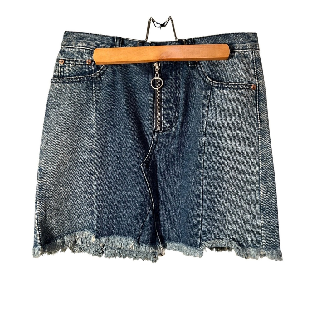Dance & Marvel Women's Sz Small Mini Cut Off Skirt Denim Jean Circle Zipper Pull